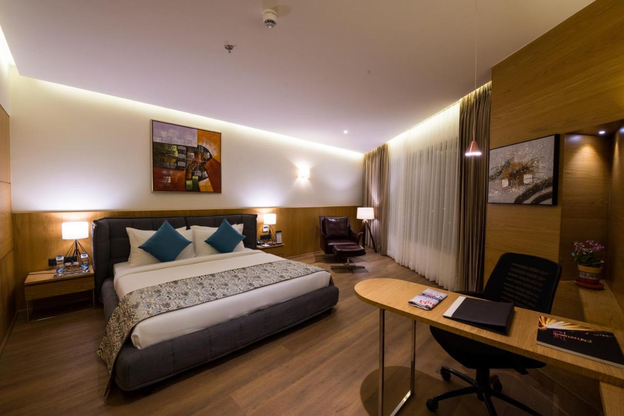 The Fern Residency, Jamnagar Hotel Esterno foto